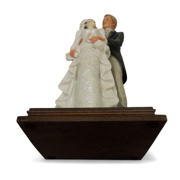 A Belcari Bride Groom Wedding Figurine 1987 Italian Figurine Vintage 11" - Picture 10 of 11